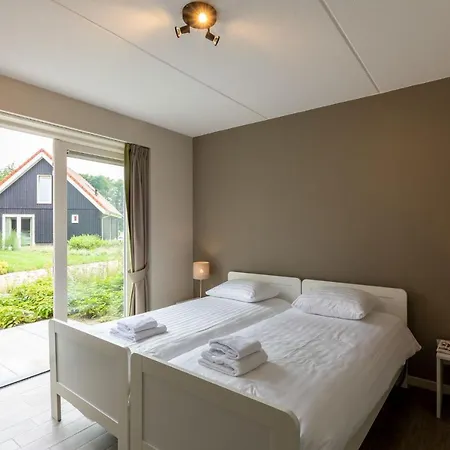 Villapark Ehzerburg Holiday park *